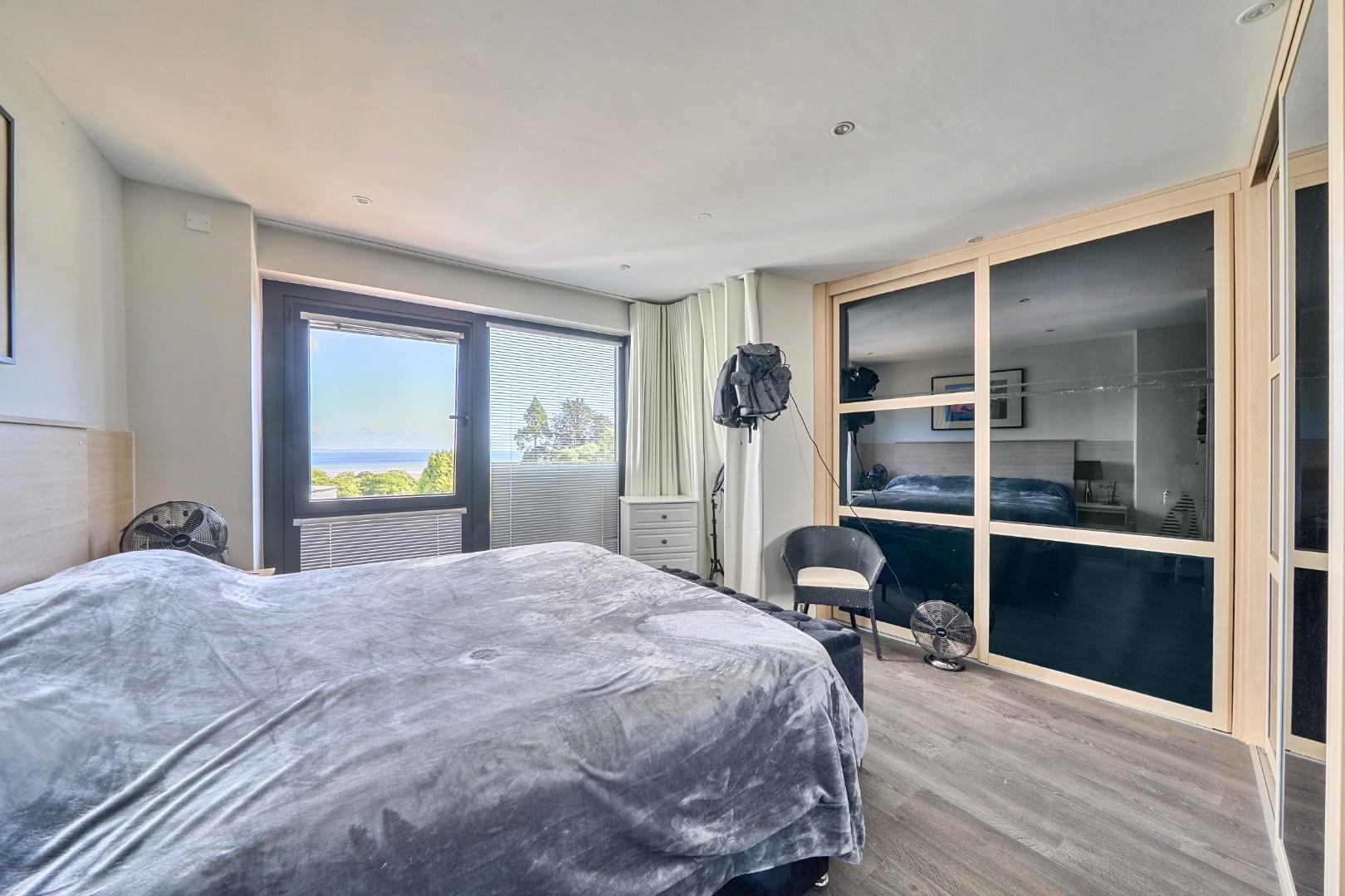 Upper Castle View, Blackpill, Swansea, SA3 5BY